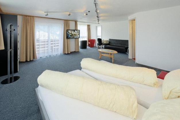 Hotel Eden Grachen Luaran gambar
